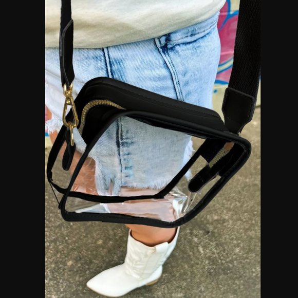 RESTOCKED -⭐NEW** - BLACK Clear PVC Leather Strap Crossbody Bag | OFFERS WELCOME - Picture 2 of 5